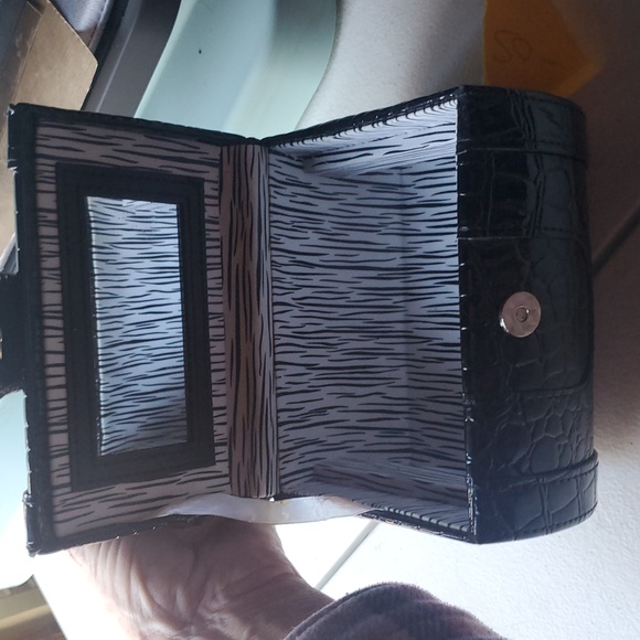 Tuscan Mini Vanity Case - Picture 3 of 4